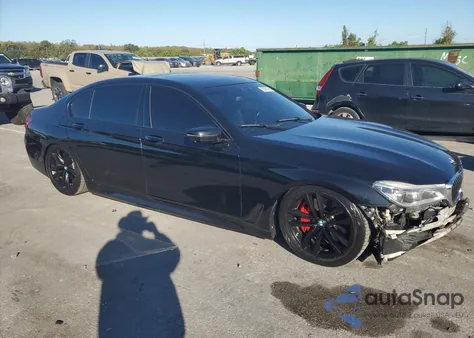 2016 BMW 750 Xi z USA, uszkodzony, nr VIN WBA7F2C55GG420285